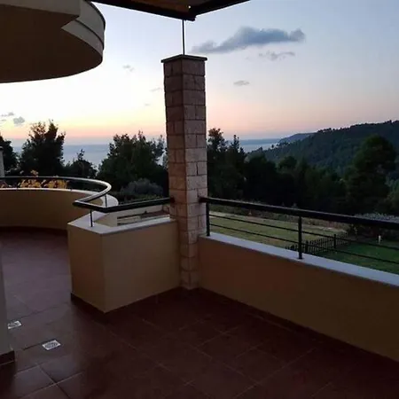 #luxlikehome Hill Summer Villa
