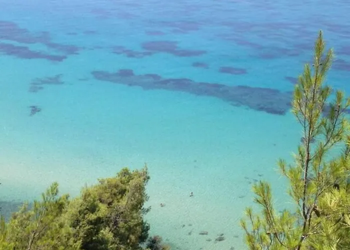 Hill By Luxlikehome * Elani