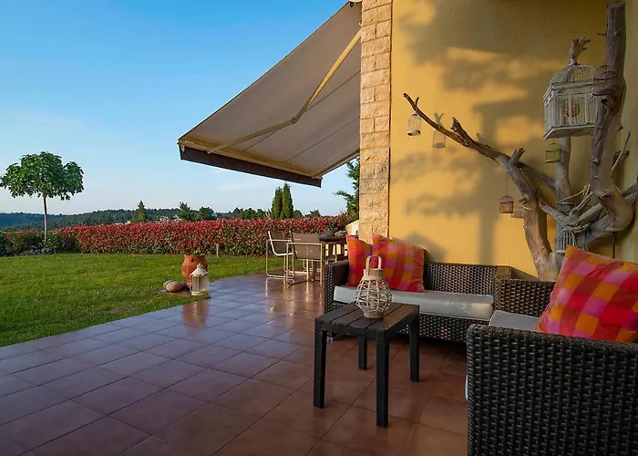 Hill By Luxlikehome Villa *