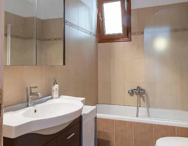 Hill By Luxlikehome Villa *