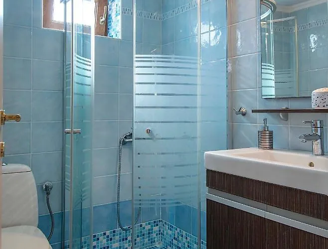 Hill By Luxlikehome Villa Elani