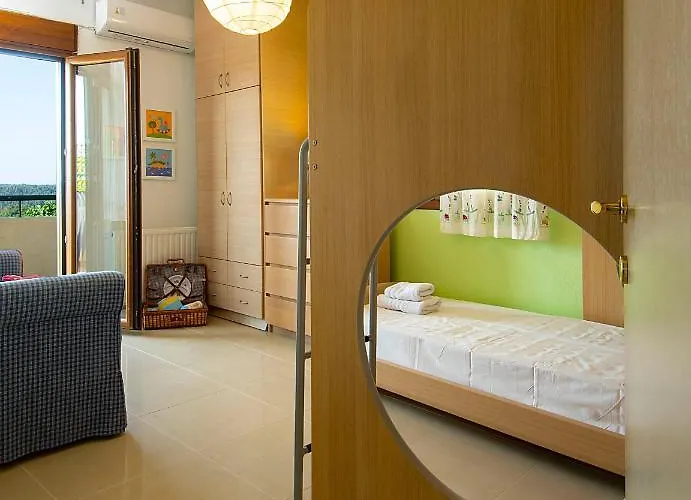 Hill By Luxlikehome Villa Elani